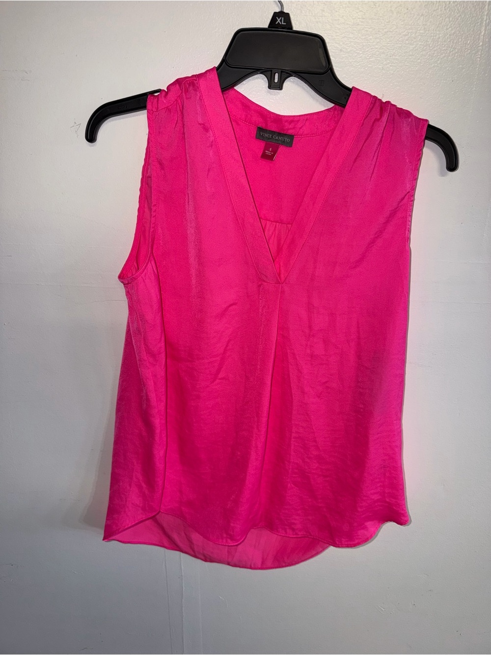 Vince Camuto Hot Pink Sleeveless V-Neck Camisole